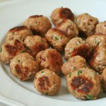 Приготвяне на пикантни пилешки кюфтета
