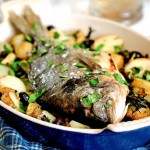 Приготвяне на цяла печена ципура с картофи и маслини