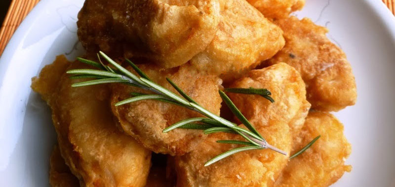 Панирани пилешки хапки с кисело мляко
