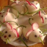 Приготвяне на симпатични мишки от варени яйца